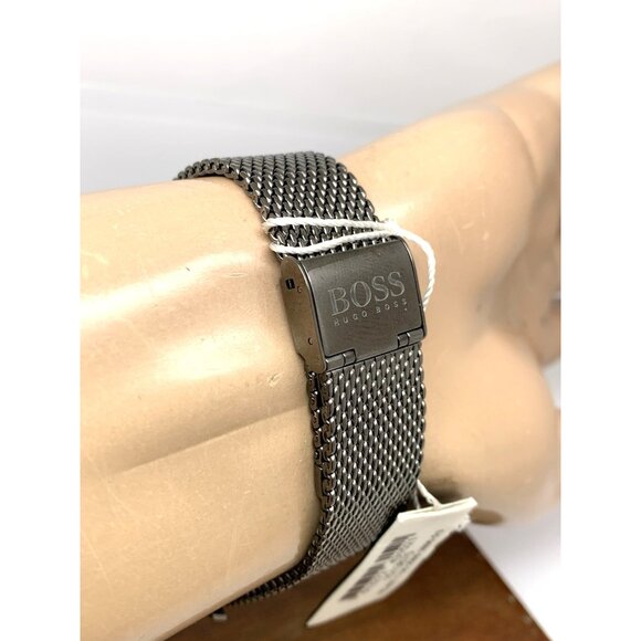 Hugo Boss Men's Watch 1513870 Quartz Chronograph Gray Dial Gunmetal Mesh Steel - Picture 9 of 13